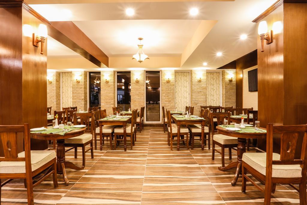 Da Yatra Courtyard Hotel Pokhara Dış mekan fotoğraf