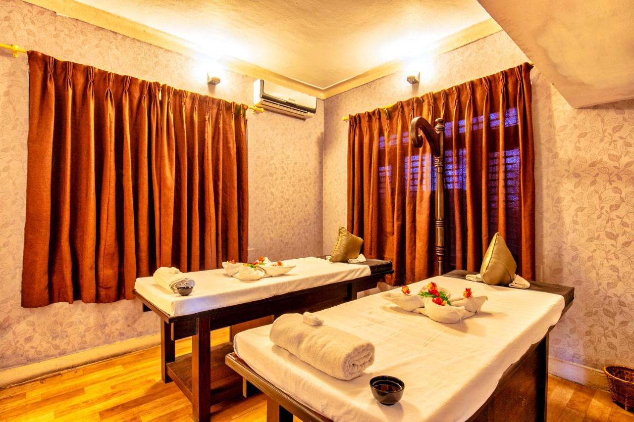 Da Yatra Courtyard Hotel Pokhara Dış mekan fotoğraf