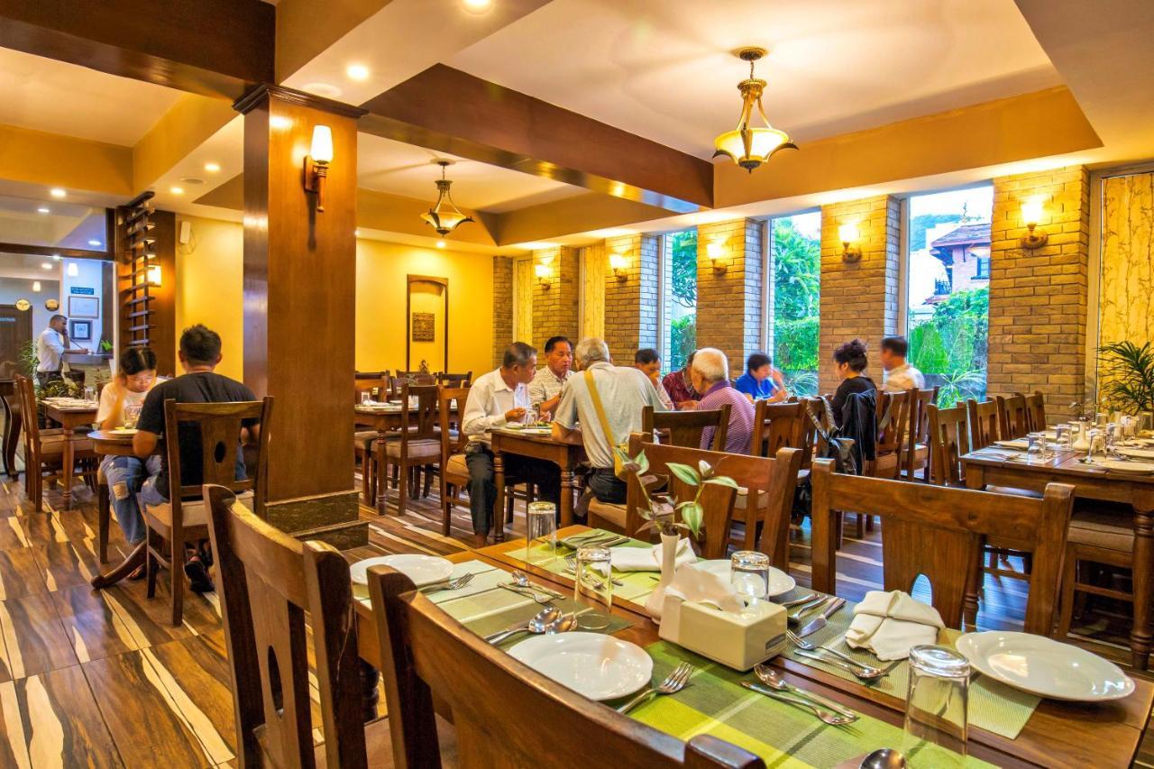 Da Yatra Courtyard Hotel Pokhara Dış mekan fotoğraf